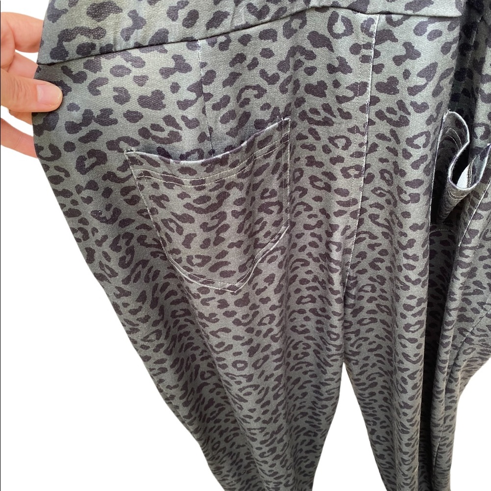 Kori Army Green Leopard Overalls/Romper sz. M - Picture 7 of 9